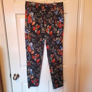 💥Bundle 3 for $25💥 H&M Floral Black Slack Pants size 8 women's